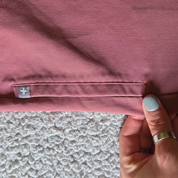 Figs Technical Collection Rafaela Oversized Scrub Top in Mauve - Picture 3 of 12